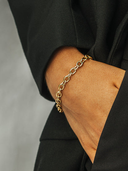 Poised Armband