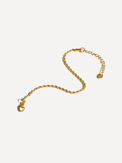 DELICATE DNA ARMBAND