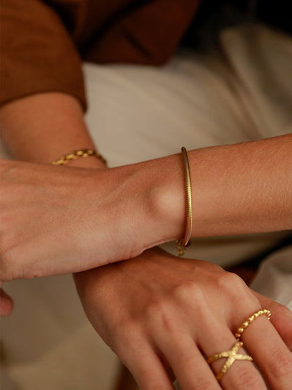 Round Sleek ARMBAND