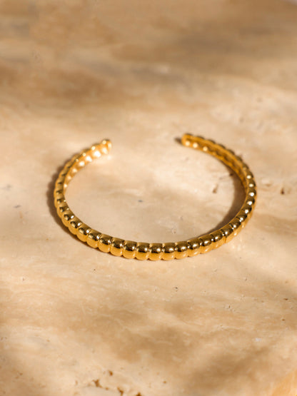Lustrous Wave Armcuff