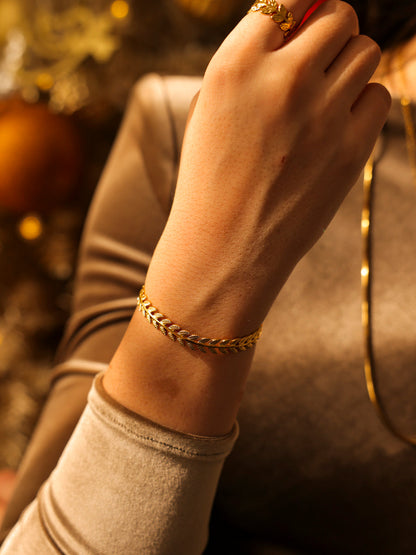 Leaf Echo Armcuff