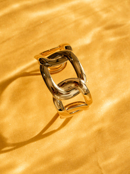 Infinite Melody Armcuff
