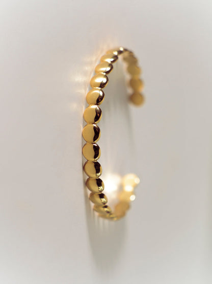 Endless Round Armcuff