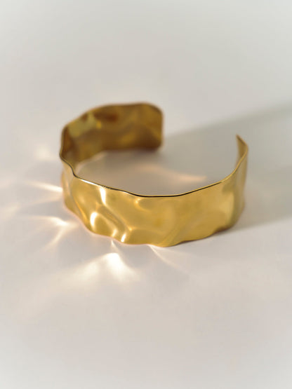 Urban Bold Armcuff