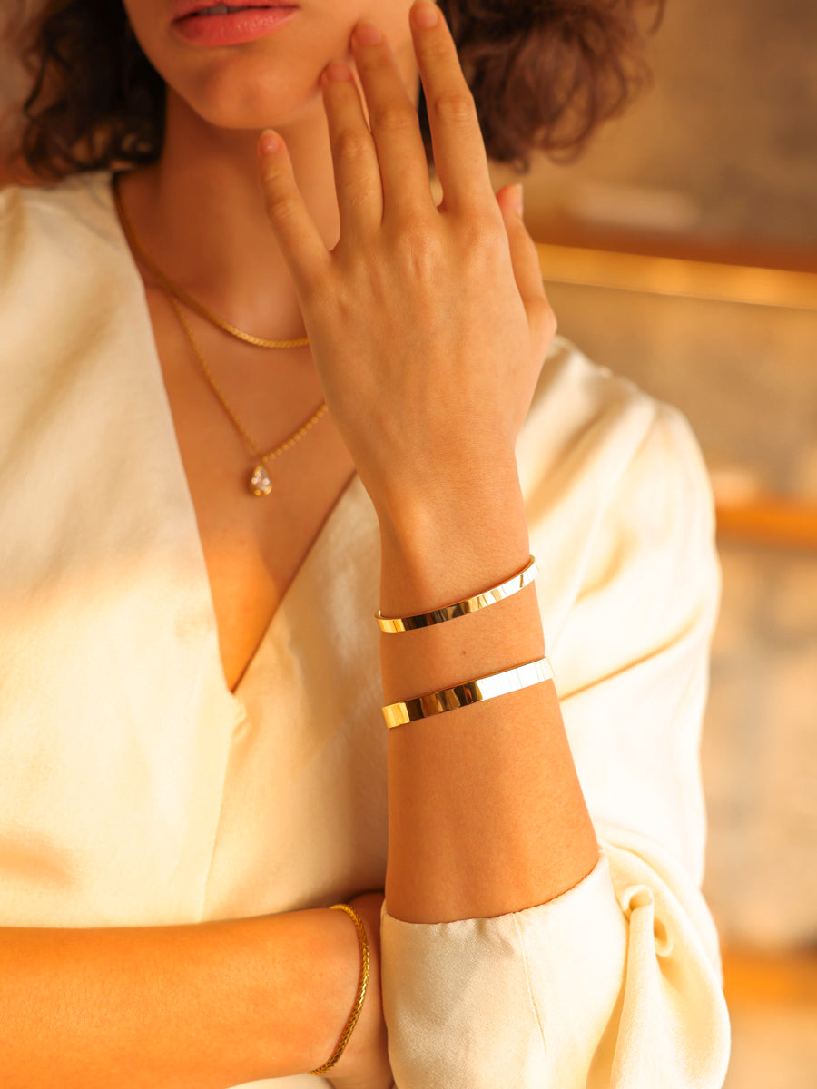Eclipse Halo Medium Armcuff