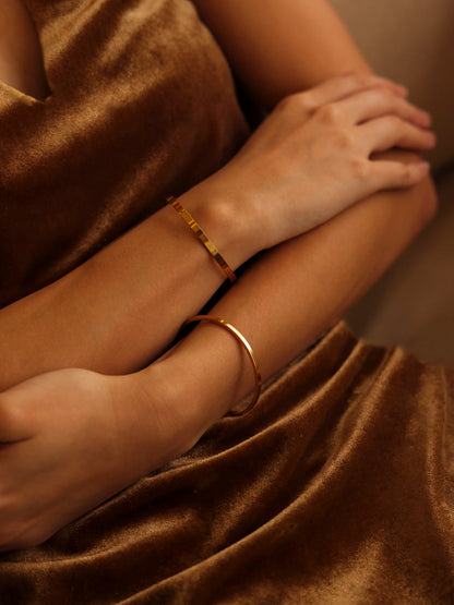 Eclipse Halo Thin Armcuff