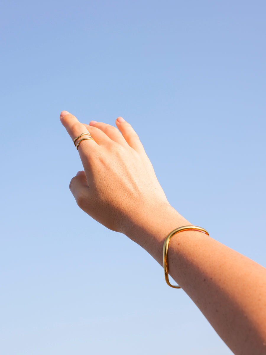 Dreamy Wave Armcuff