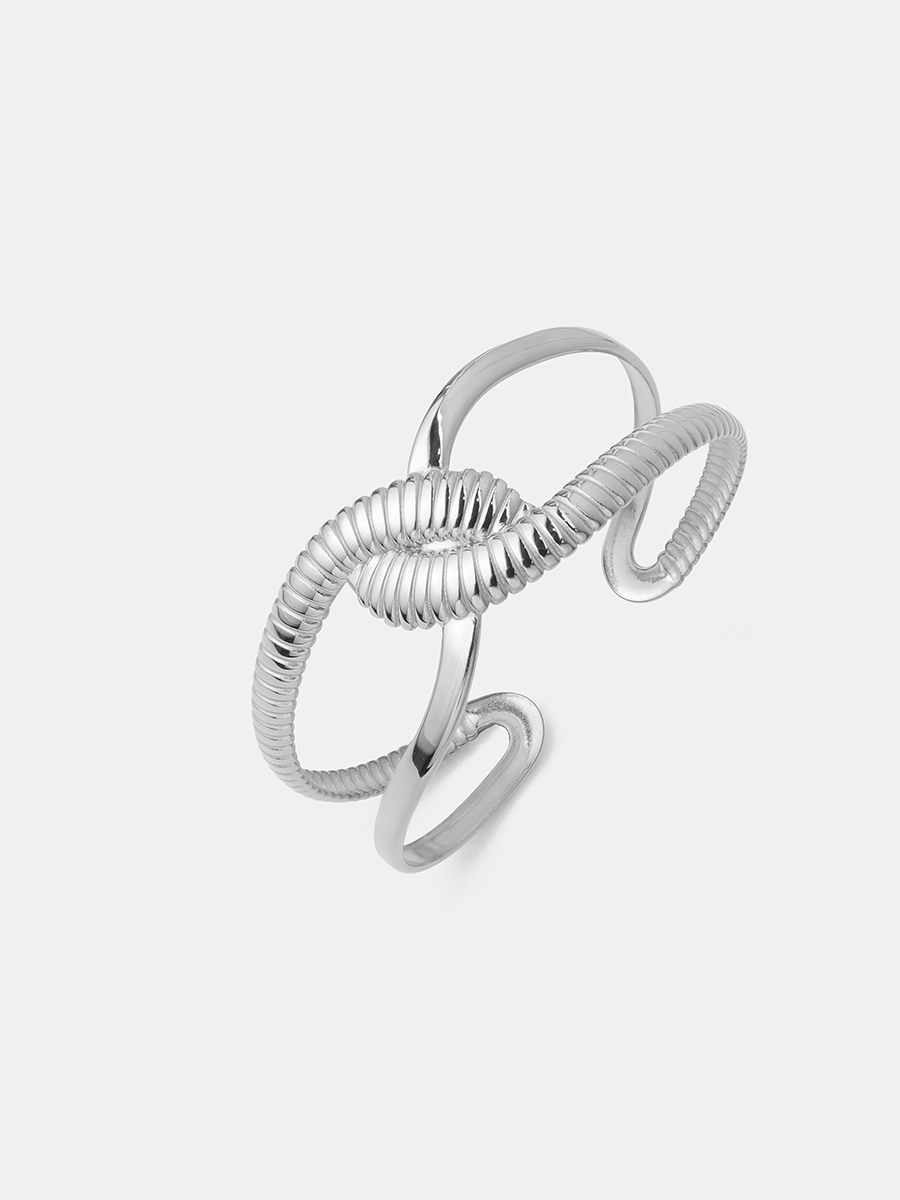 Refined Twist Armcuff