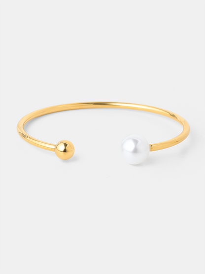 Dewdrop Pearl Armcuff