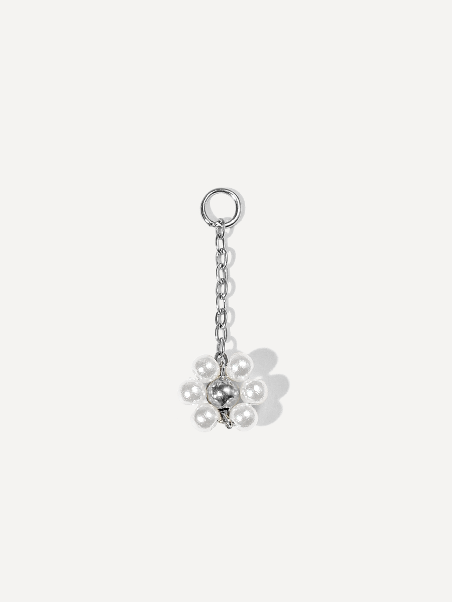 22x9,3mm Blossom Moment White Ohrring-Charm