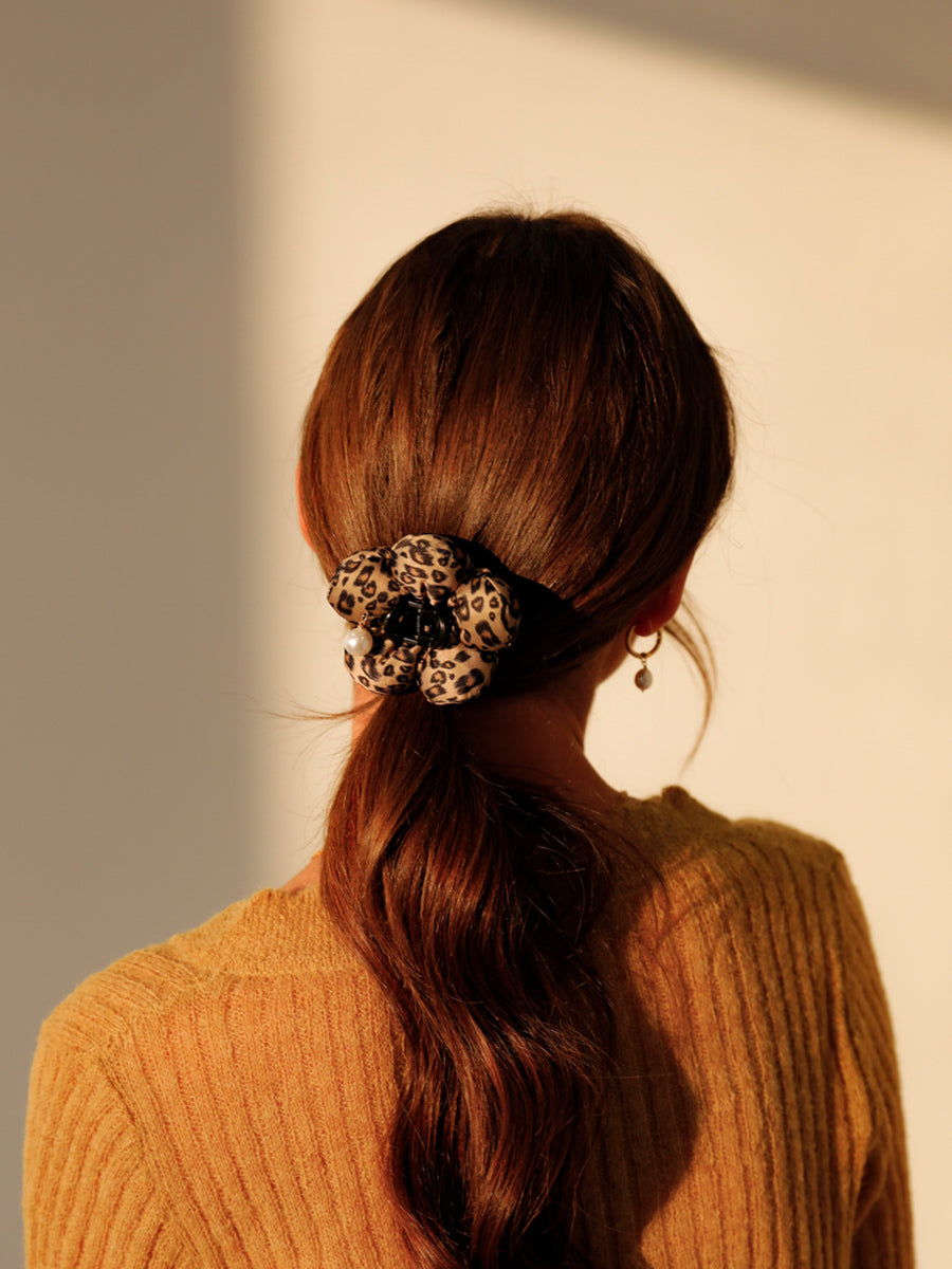 Floral Grace White Haarklammer