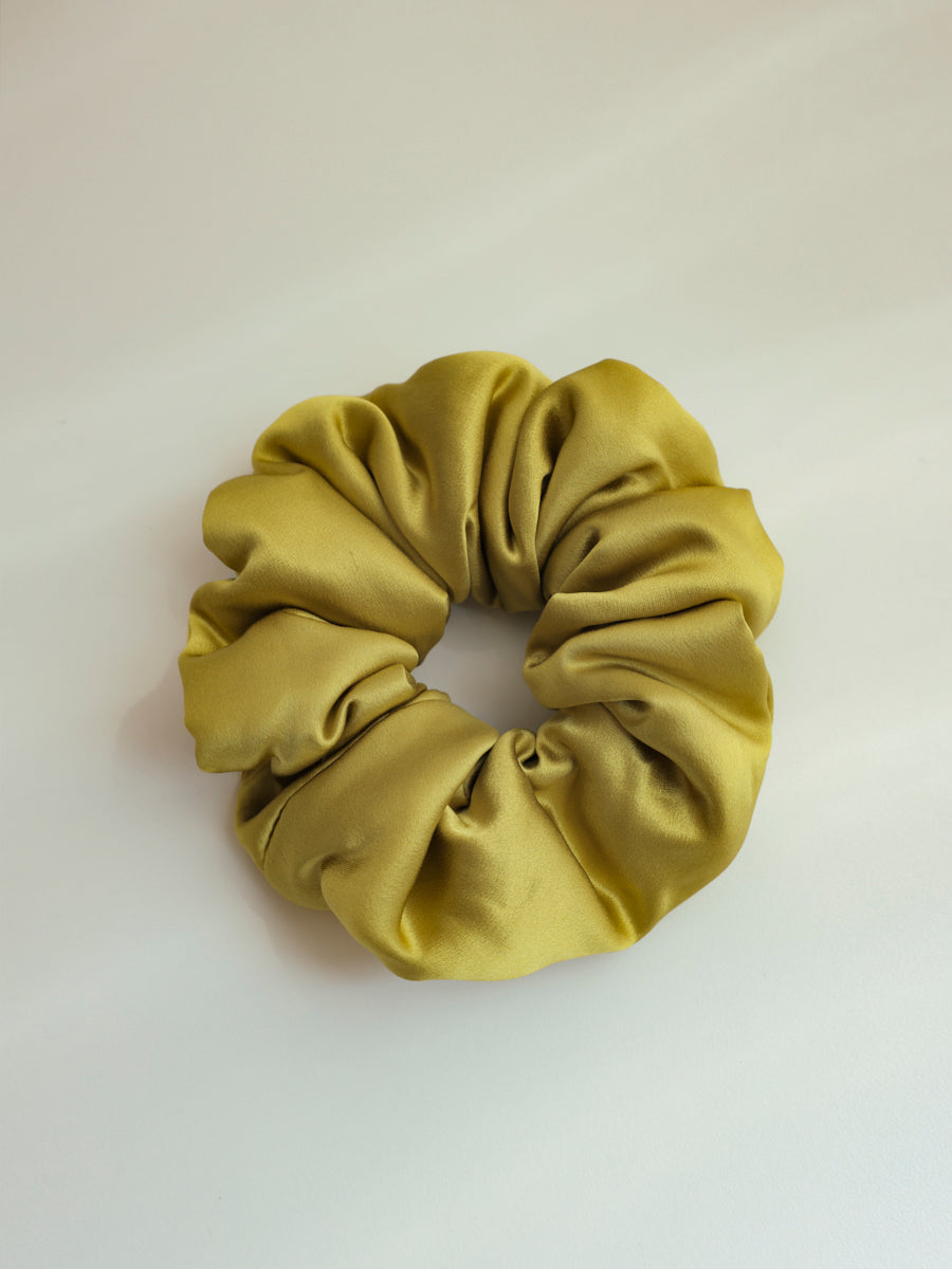 Fluffy Touch Pure Silk Scrunchie