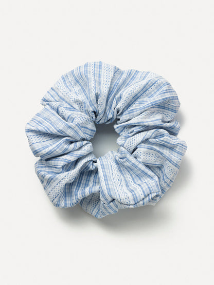 Sweet Lace Scrunchie