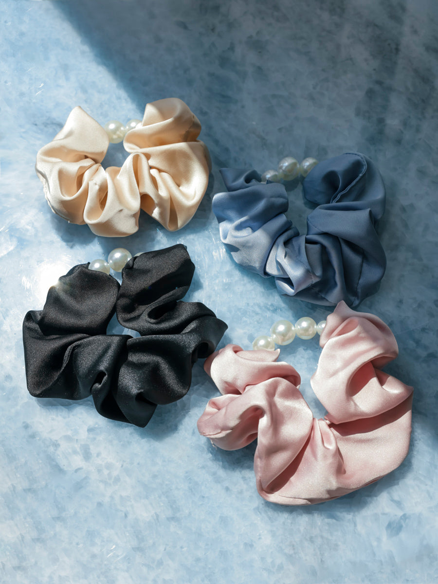 Pearl Elegance Black Scrunchie