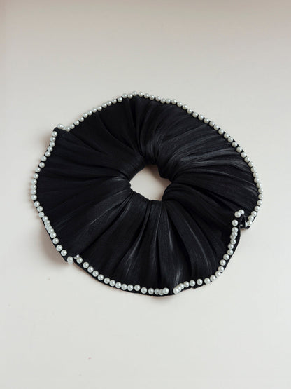 Pearl Grace Scrunchie