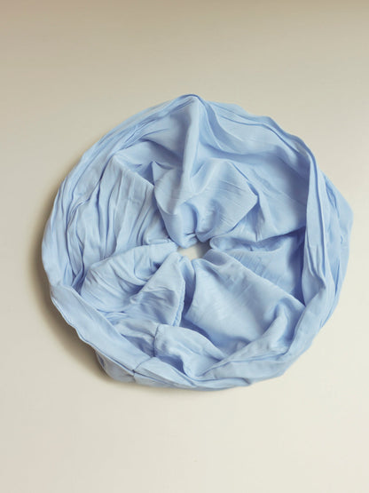 Light Flow Scrunchie