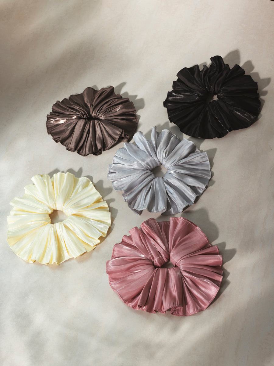 Delicate Wave White Scrunchie