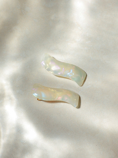 Simple Wave Set Hairpin