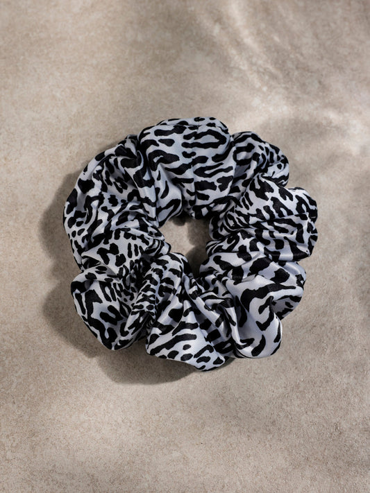 Leopard Beauty Scrunchie White