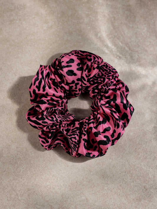 Leopard Beauty Scrunchie Pink