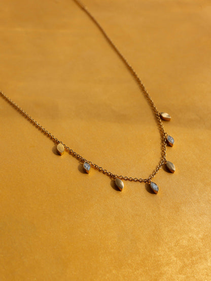 Leafy Cascade Kette