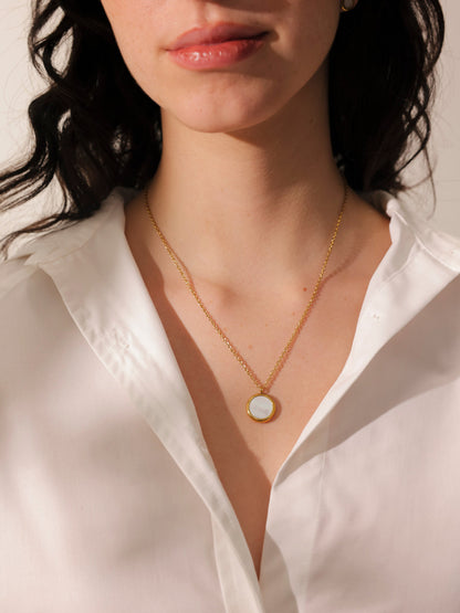 Moonlit Whisper Kette