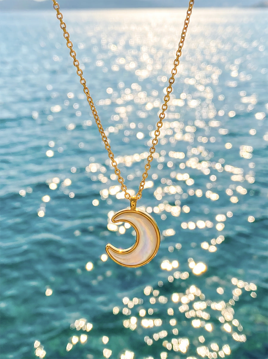 Lunar Glow Kette