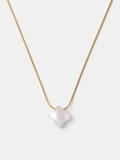 Delicate Bloom Kette