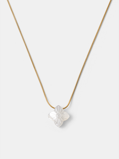 Delicate Bloom Kette