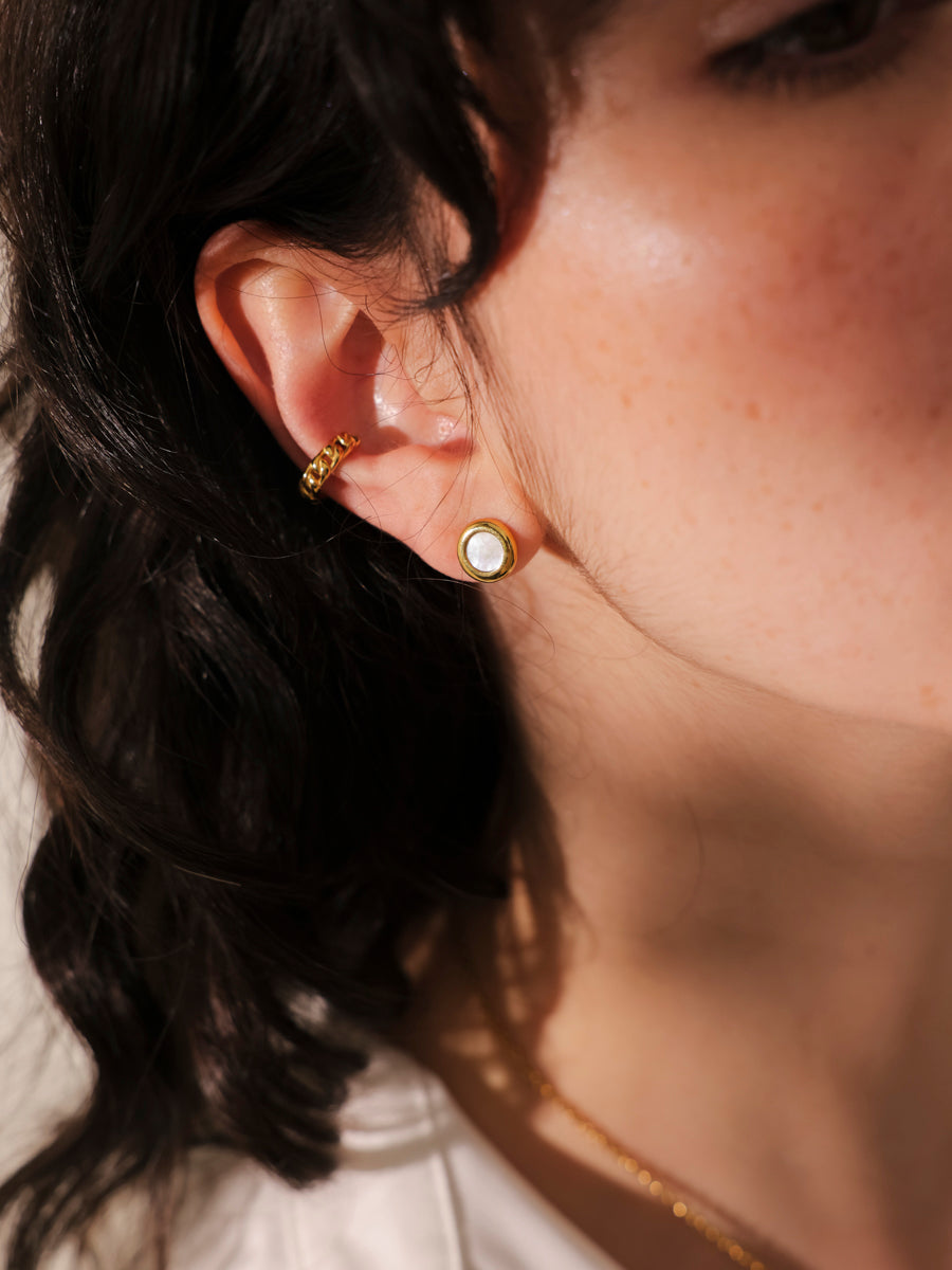 Gentle Twist Earcuff