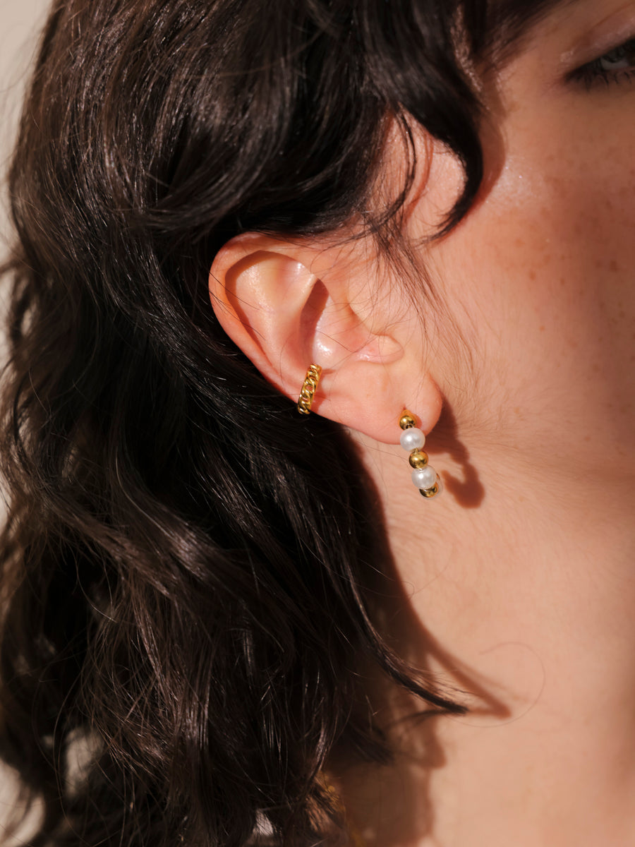Gentle Twist Earcuff