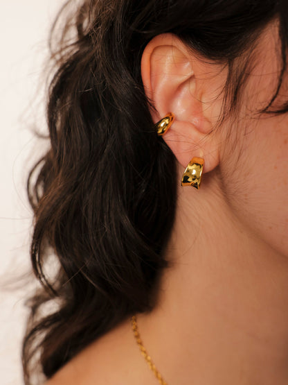 Chic Harmony Earcuff