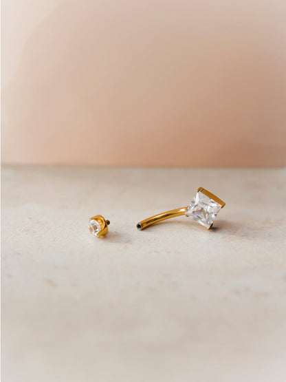 Square Shine Titan Bauchnabelpiercing