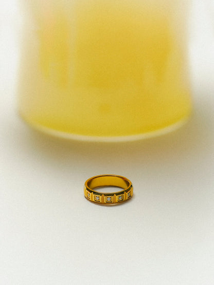 Cheerful Moment Ring