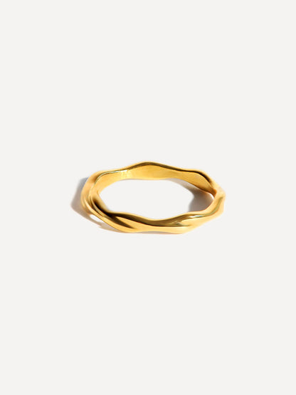 Classic Wave Ring