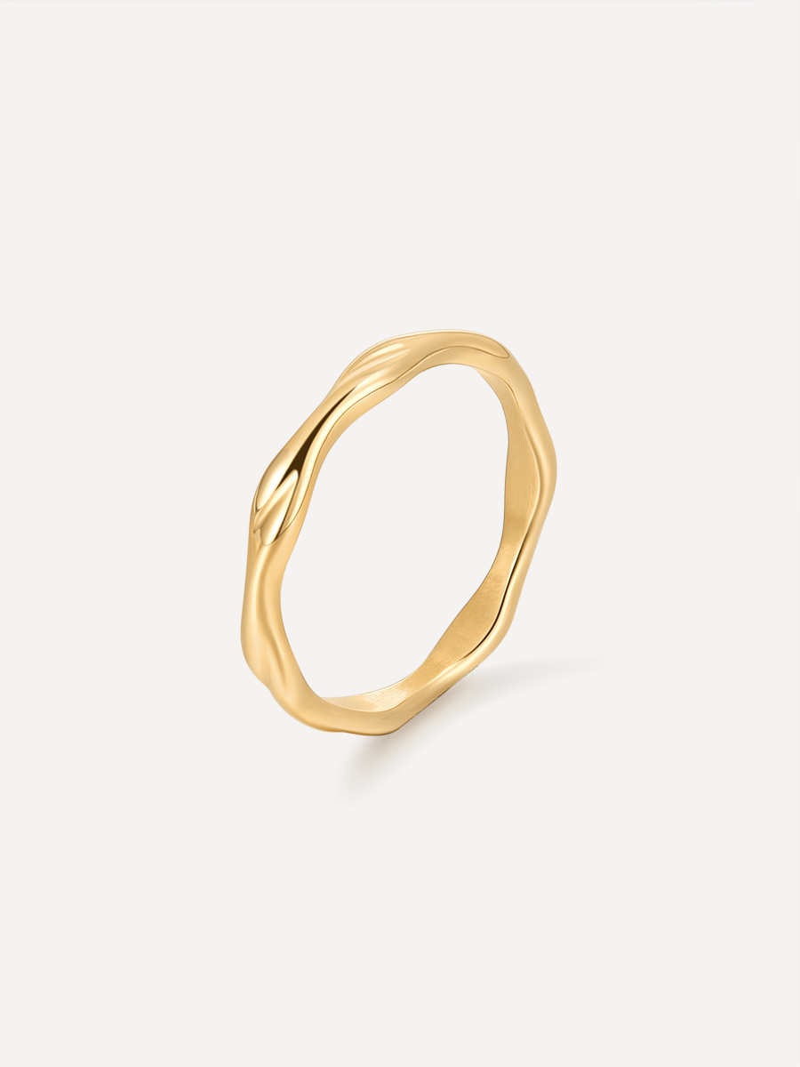 Classic Wave Ring