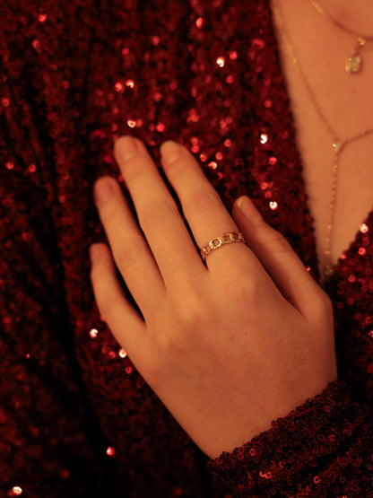 Twisted Knot Ring