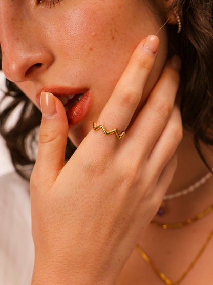 Wave Shaped Ring