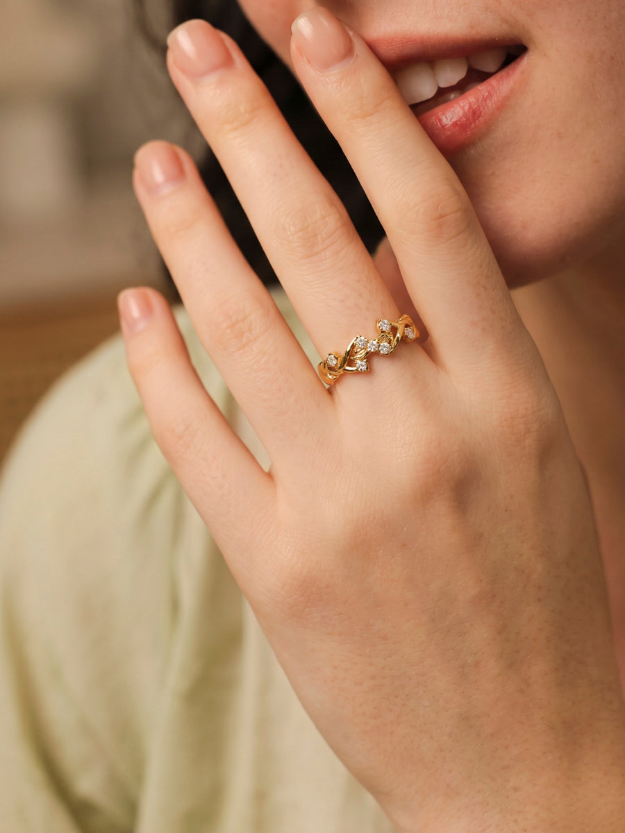 Shining Vine Ring