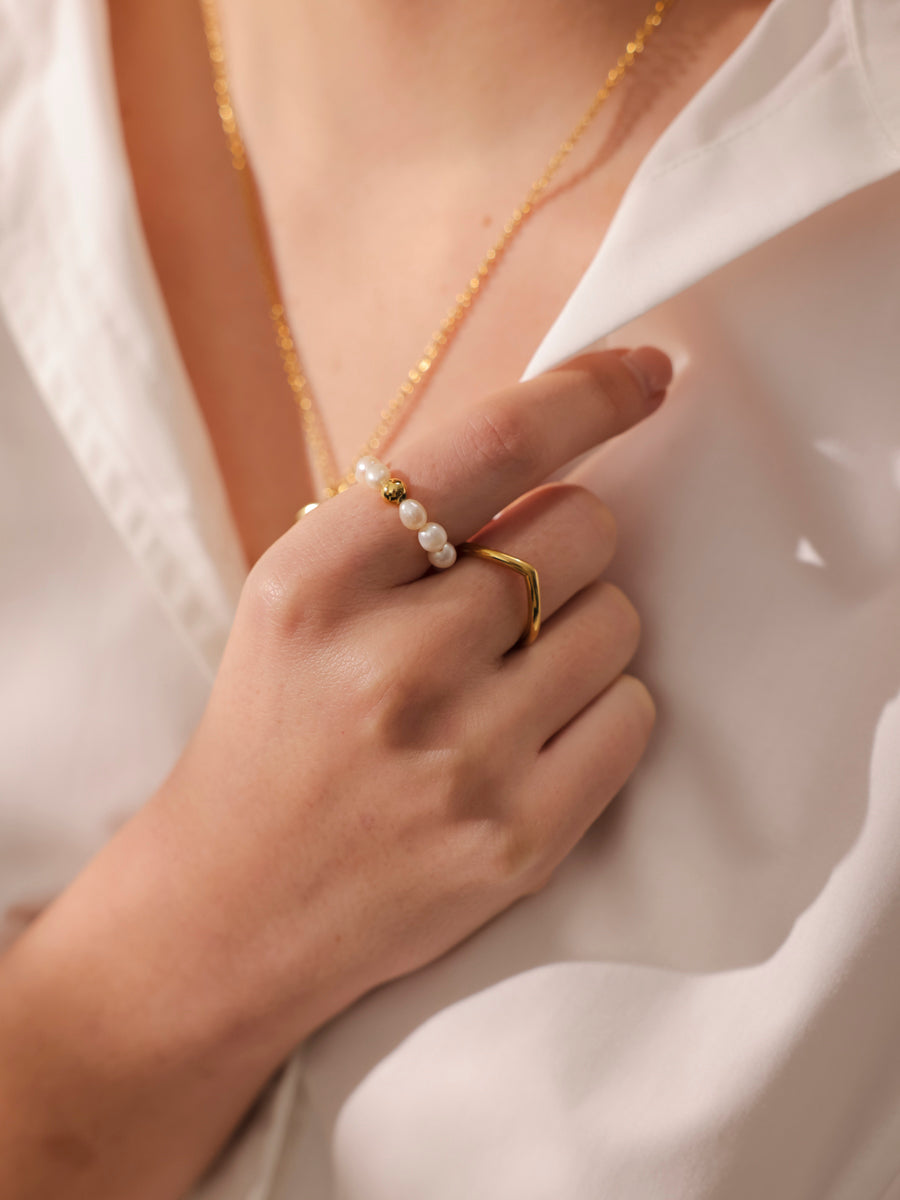 Minimal Beauty Ring