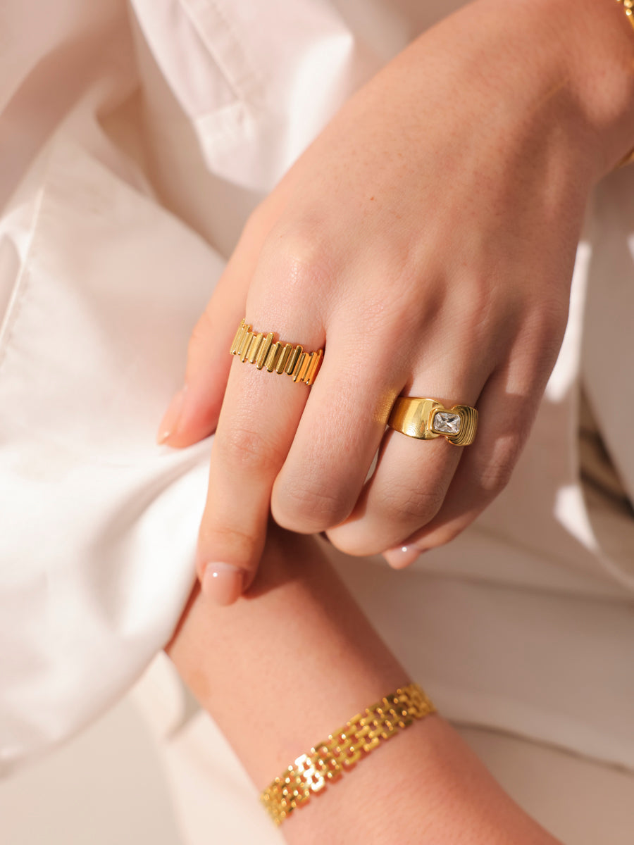 Stepwise Beauty Ring