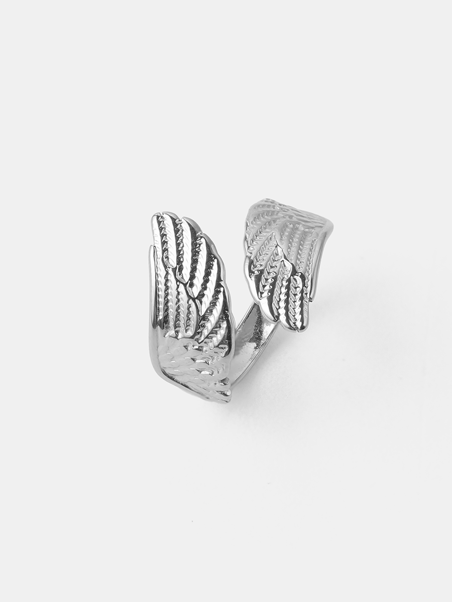 Delicate Feather Ring
