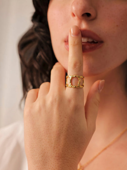 Infinite Trace Ring