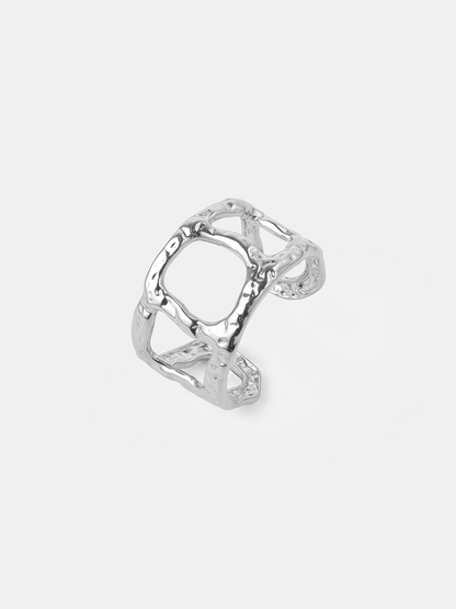 Infinite Trace Ring