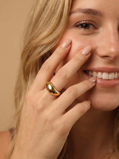 Curved Aesthetic Ring