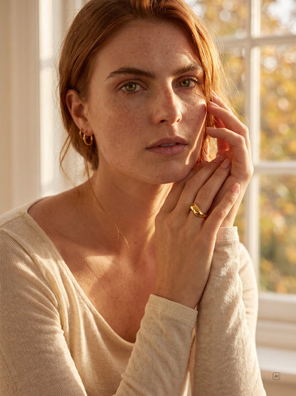 Curved Aesthetic Ring