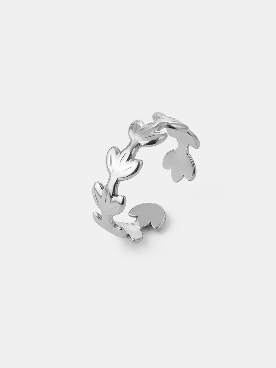 Petal Loop Ring